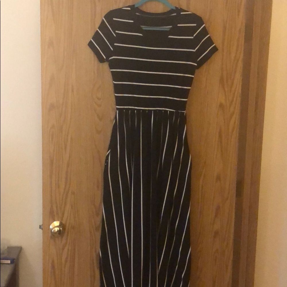 Black and white striped short sleeve maxi dress